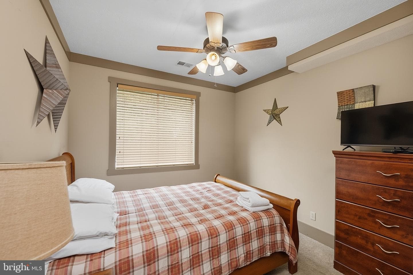 110 Northlake Drive photo 30