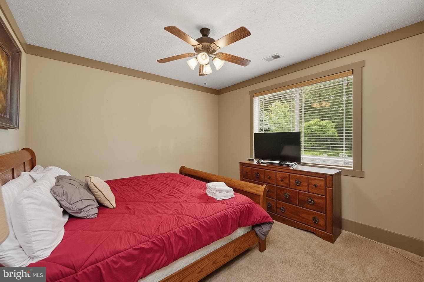 110 Northlake Drive photo 37