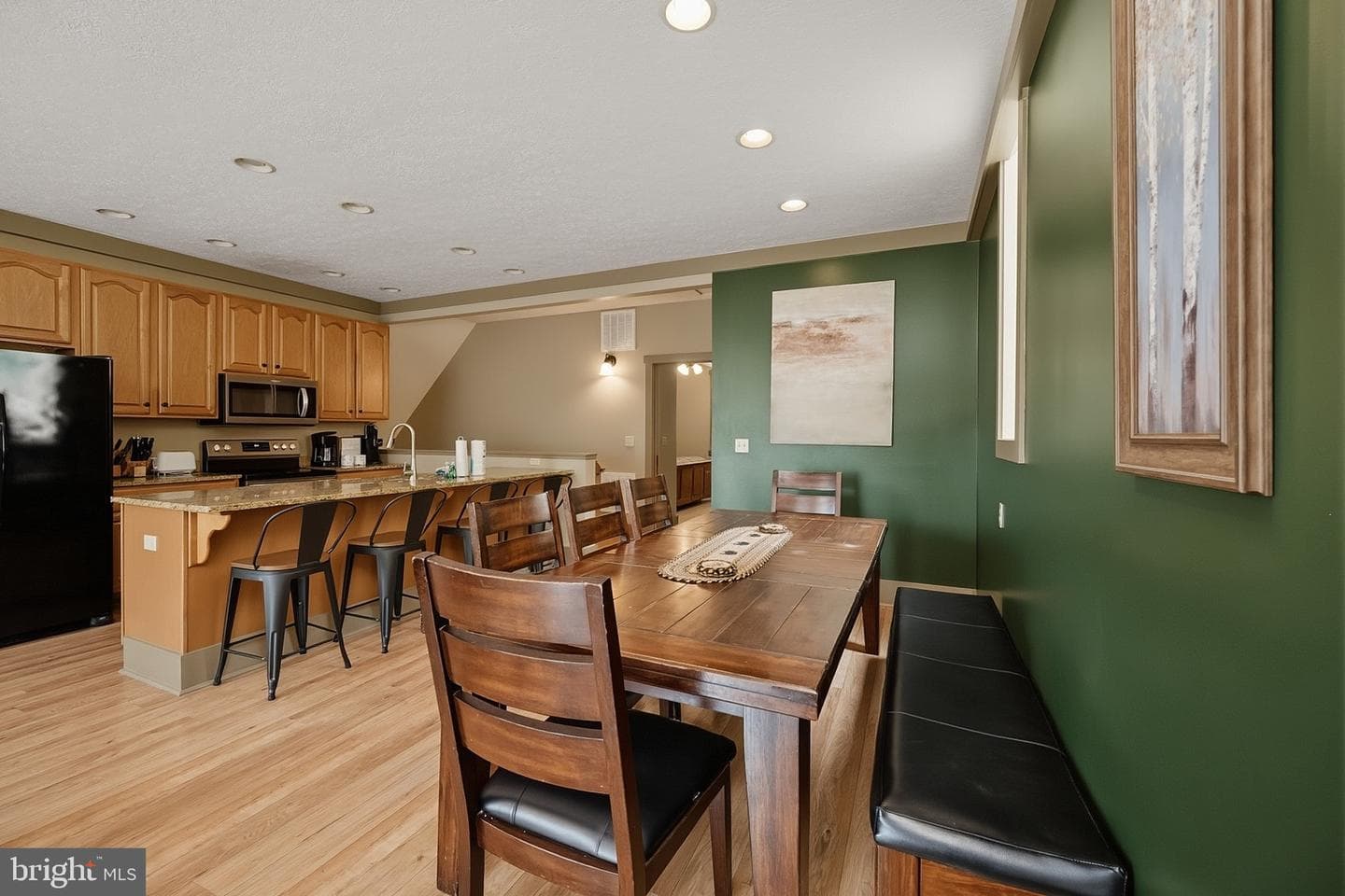 110 Northlake Drive photo 5