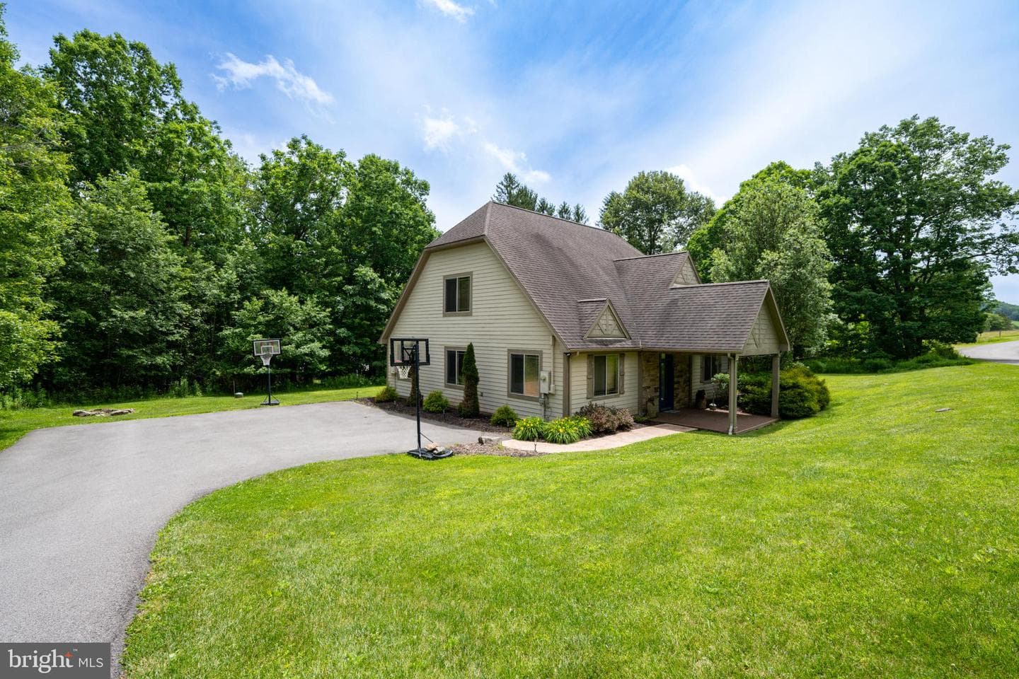 110 Northlake Drive photo 63