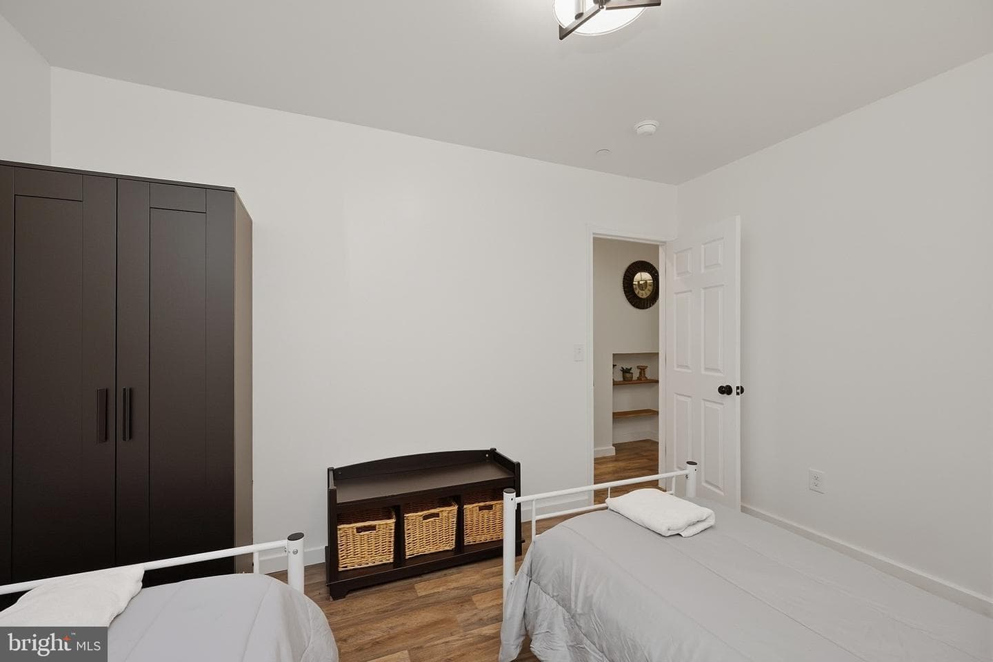 943 Paradise Heights photo 22