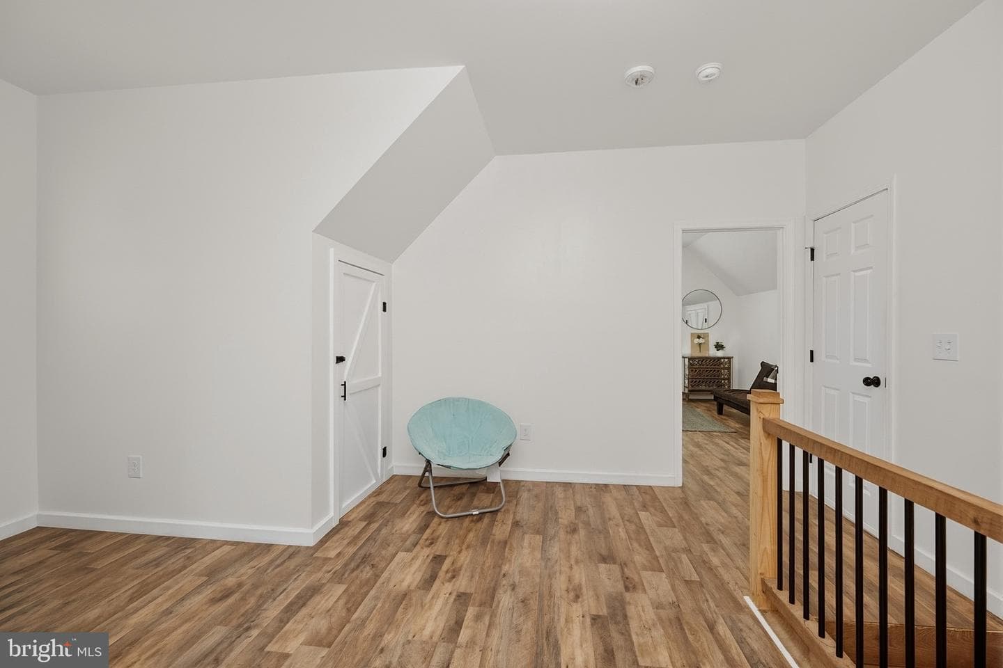 943 Paradise Heights photo 35