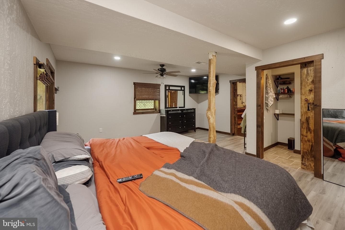 2189 Table Rock Road photo 7