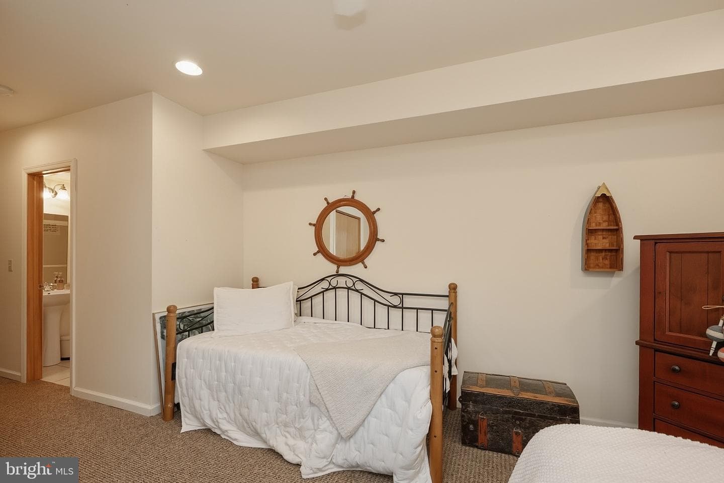 256 Jeffrey Lane #28 photo 52