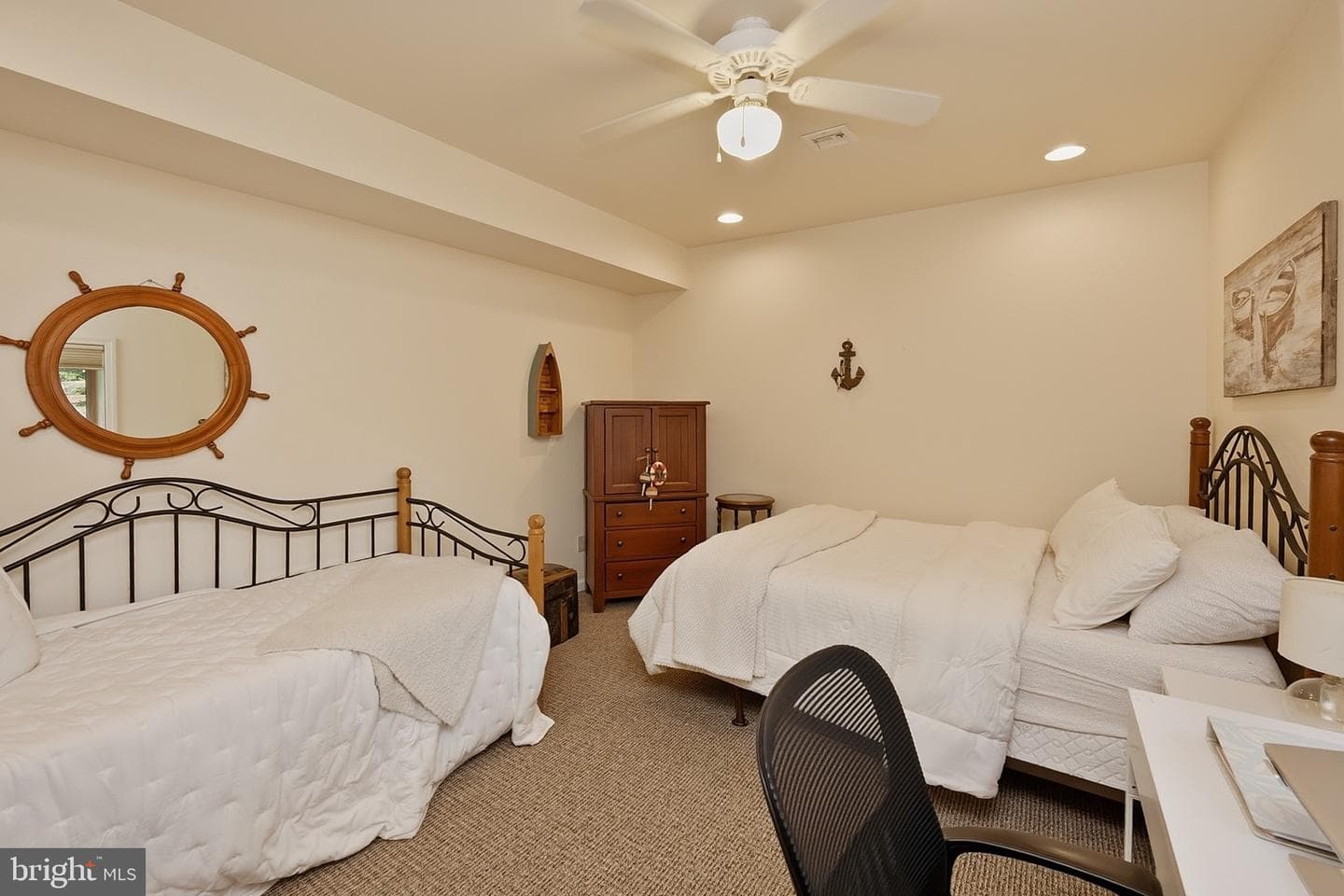 256 Jeffrey Lane #28 photo 53
