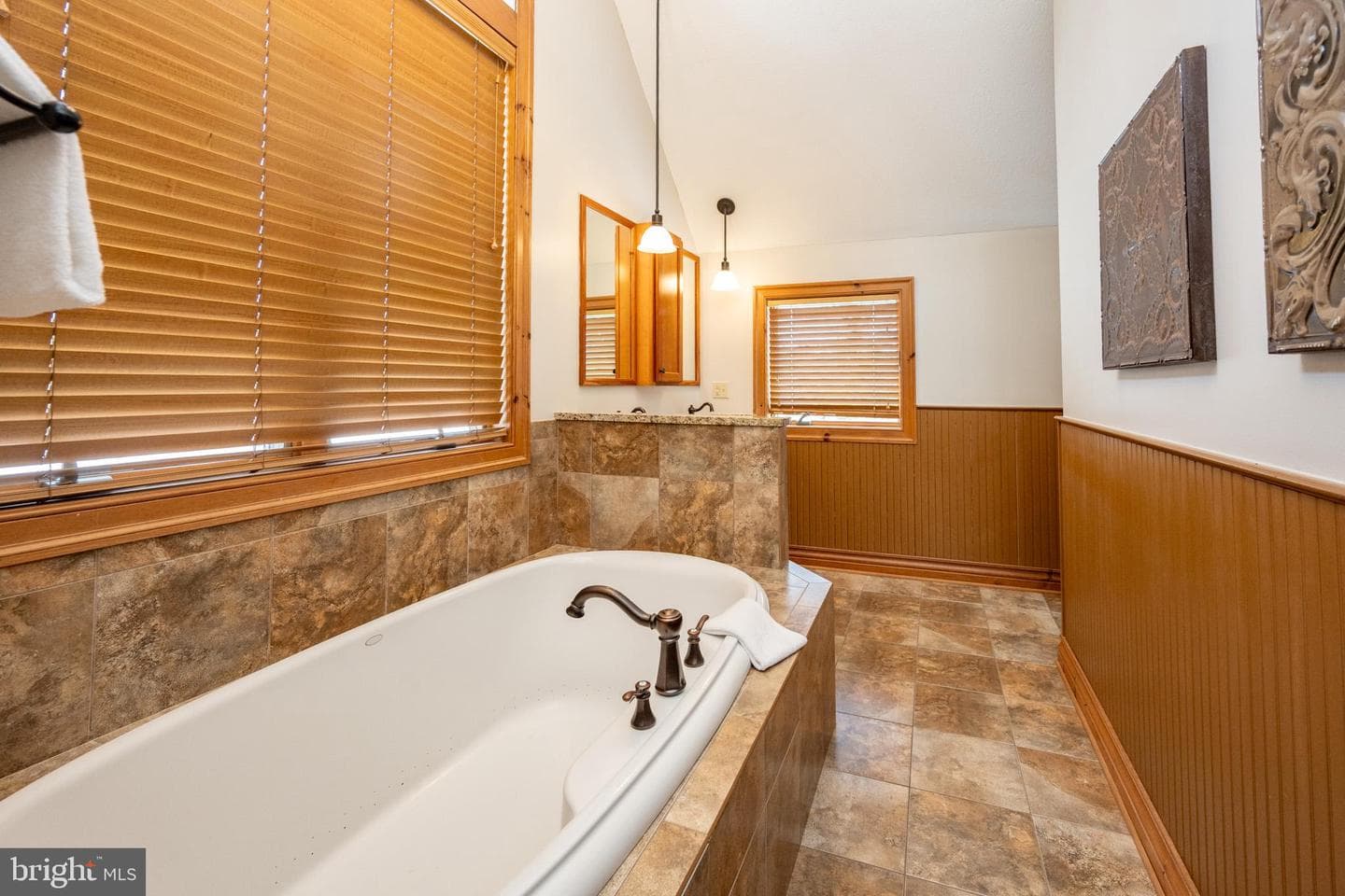 6 Walton Way photo 33