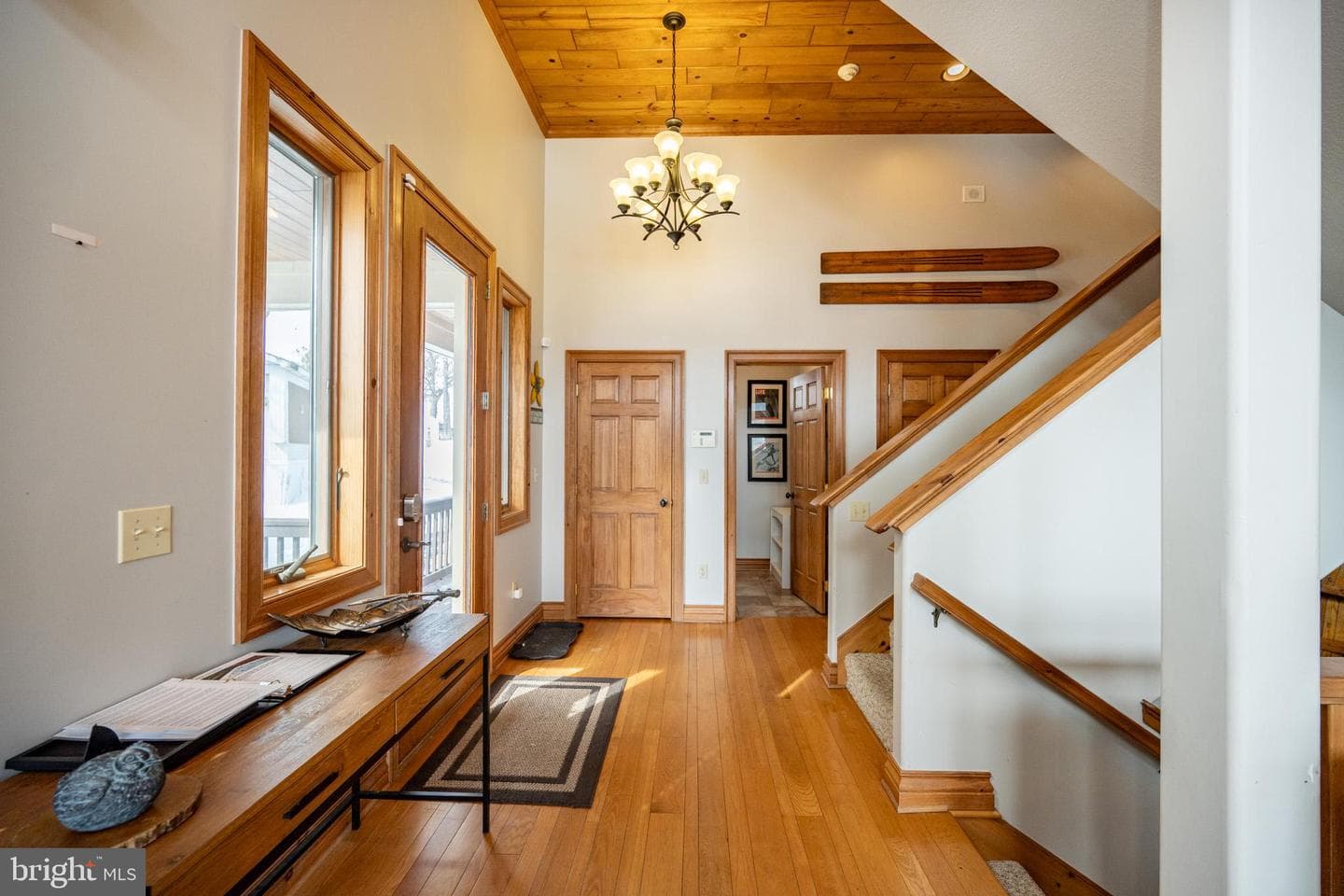 6 Walton Way photo 9