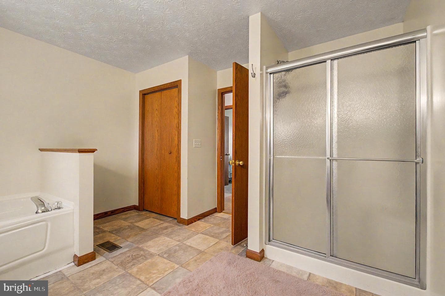 610 Harvey Winters Drive photo 25
