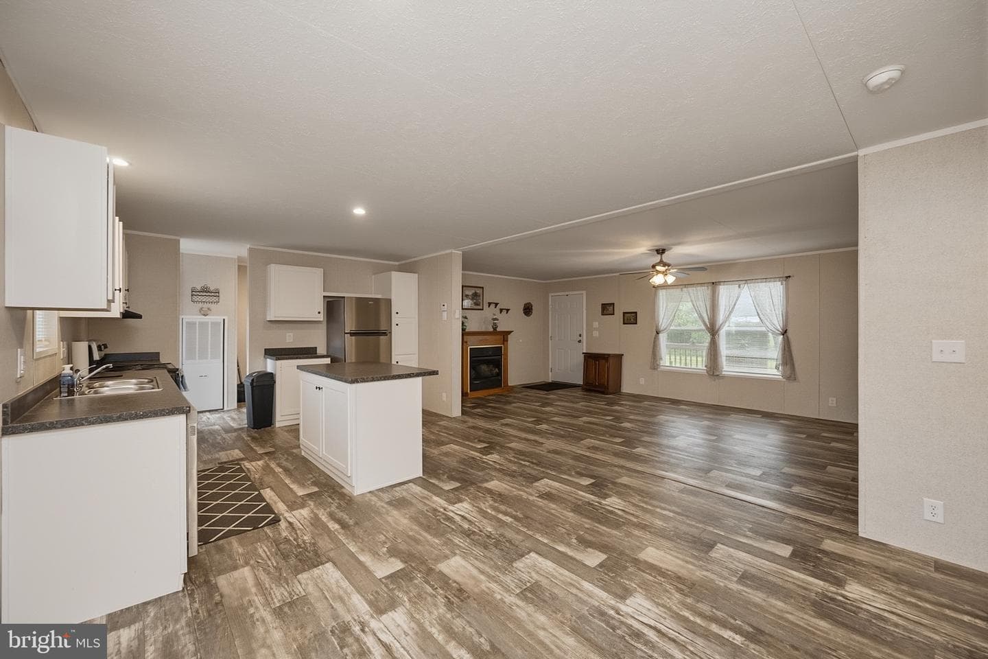 635 Dennett Road photo 11