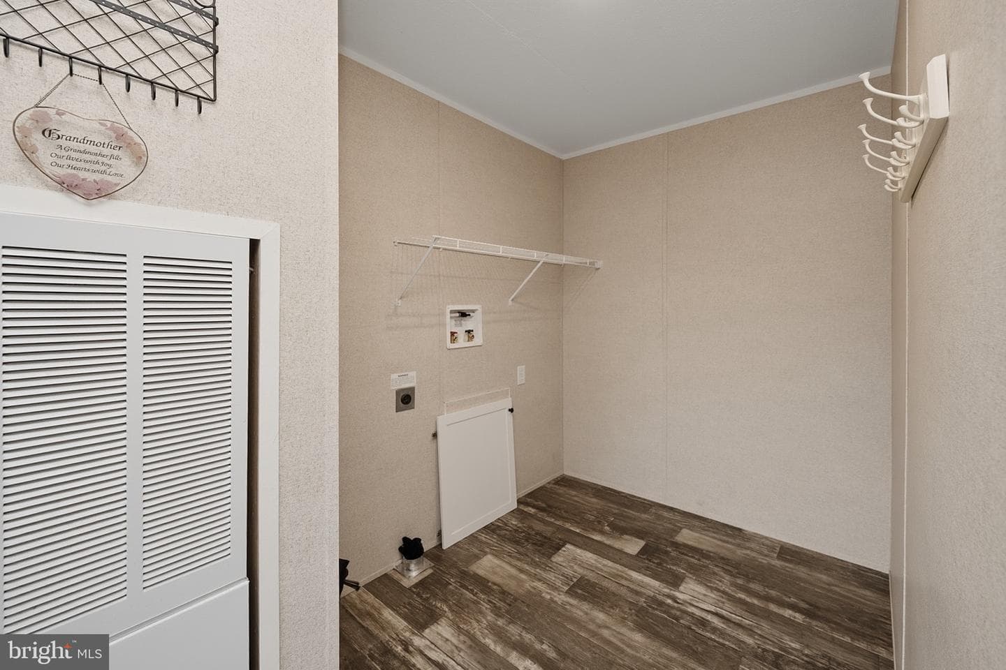 635 Dennett Road photo 21