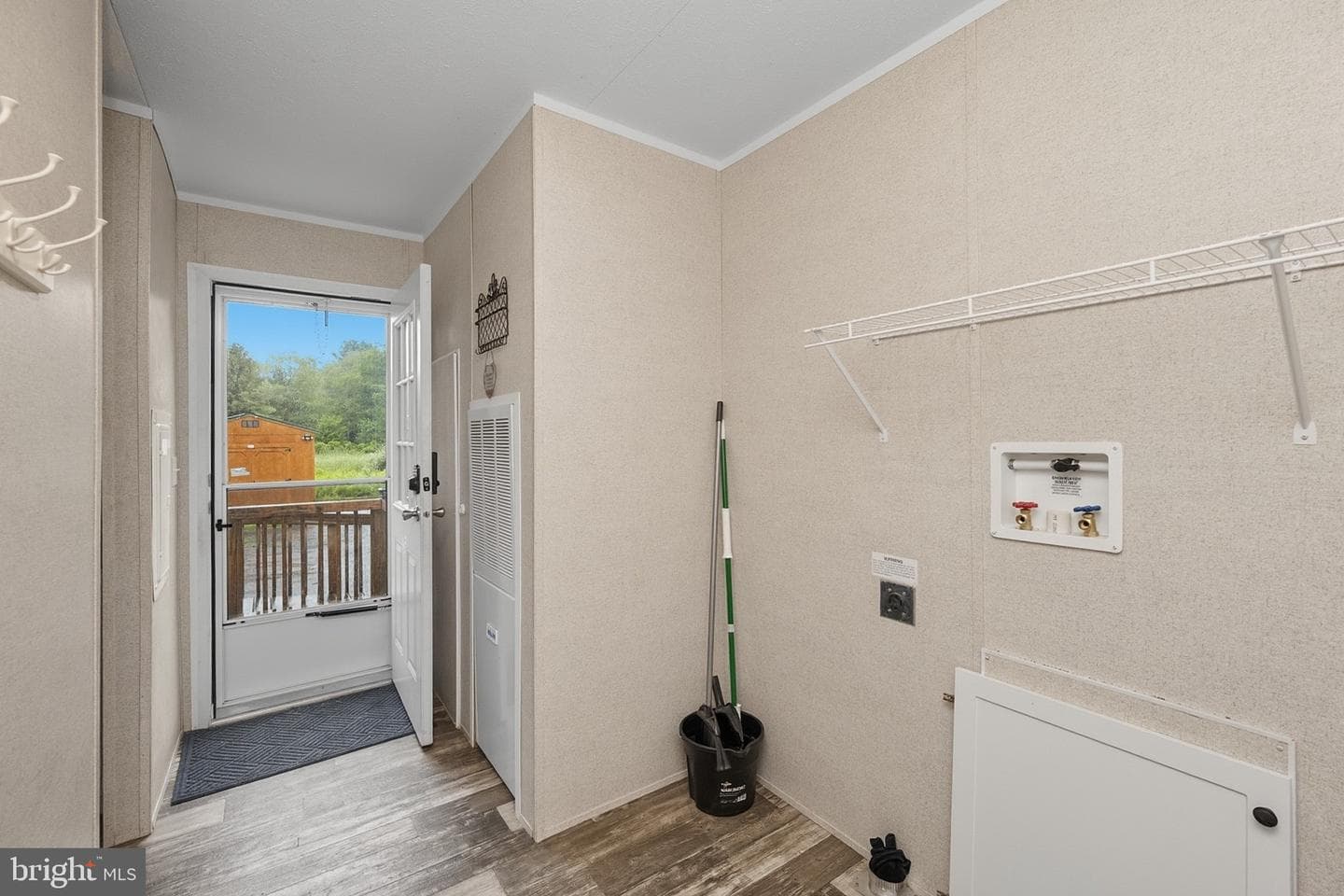 635 Dennett Road photo 23