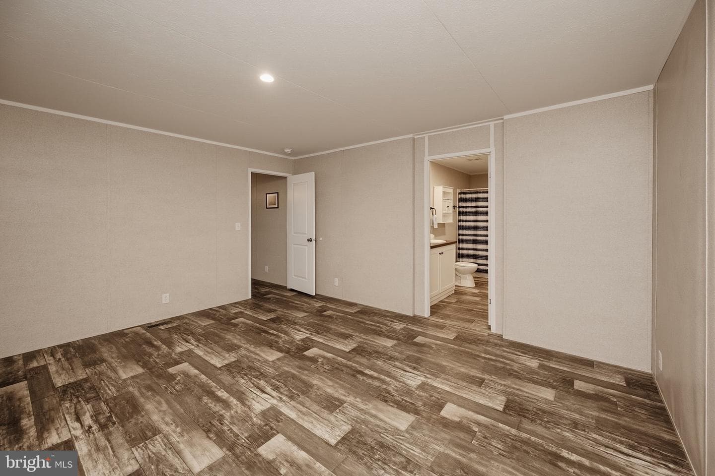 635 Dennett Road photo 25