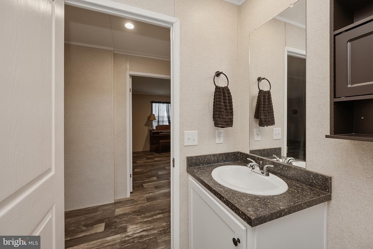 635 Dennett Road photo 35
