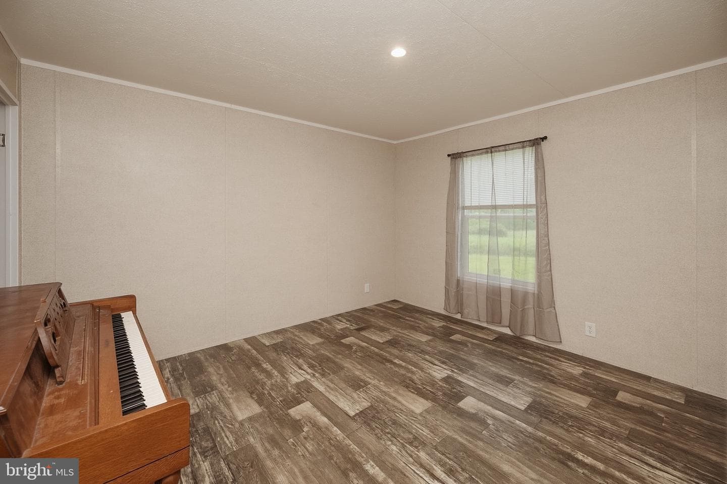 635 Dennett Road photo 36