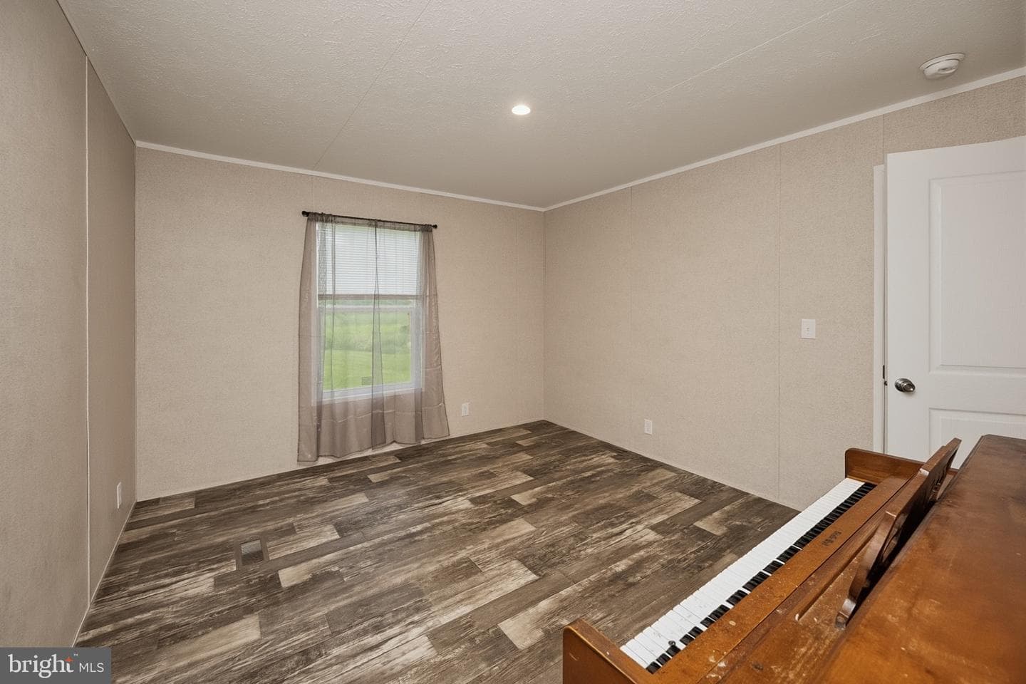 635 Dennett Road photo 39