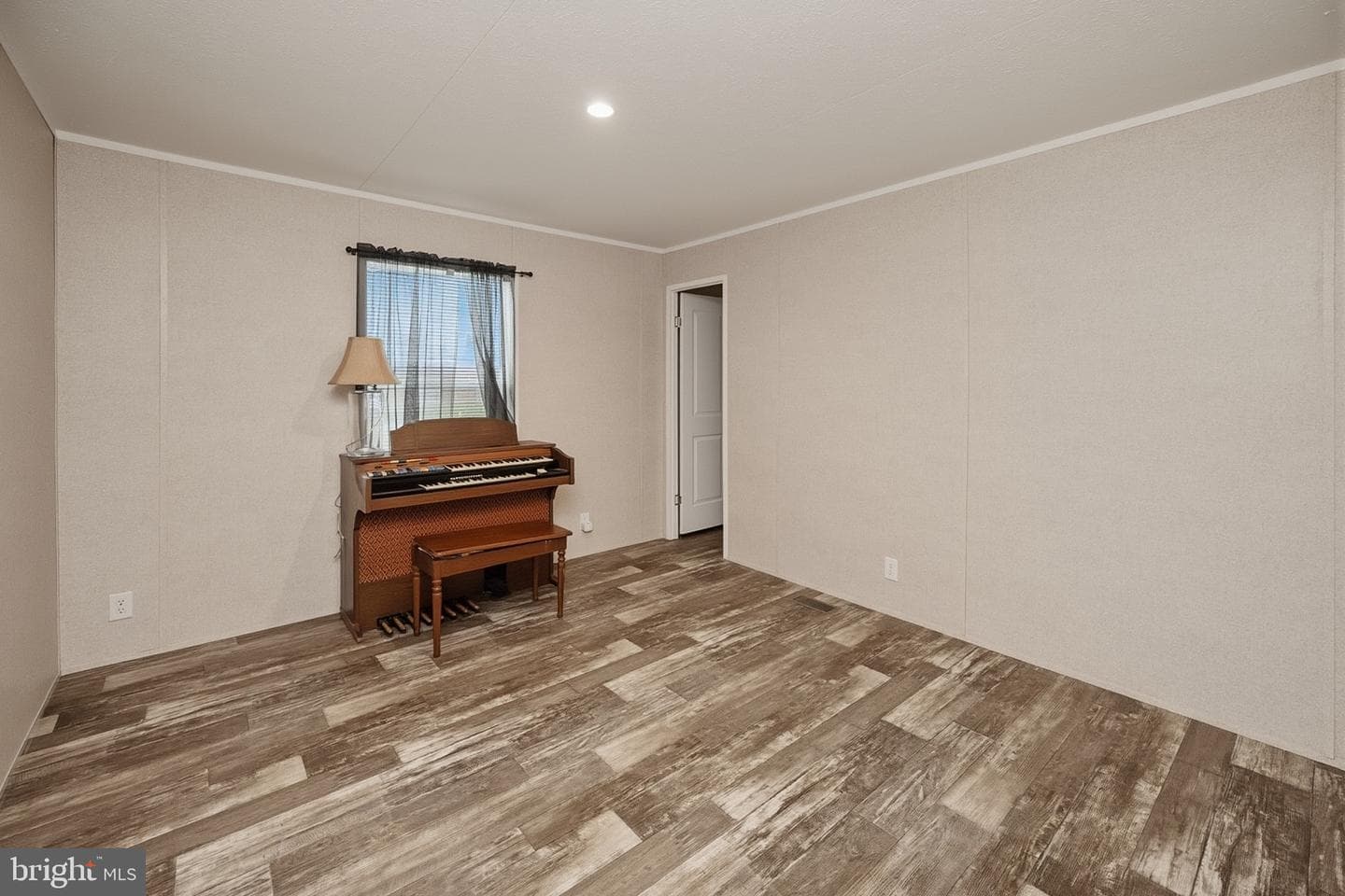 635 Dennett Road photo 40