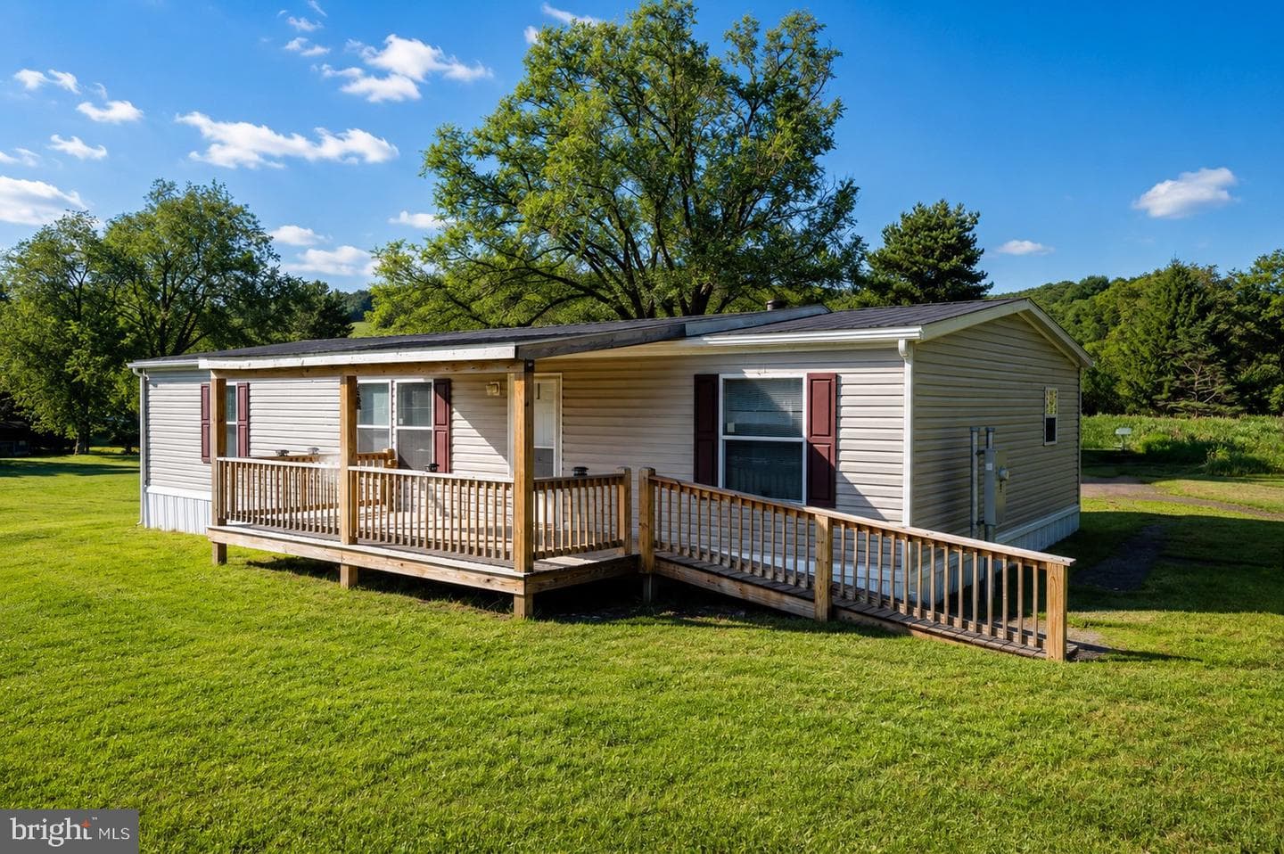 635 Dennett Road photo 44