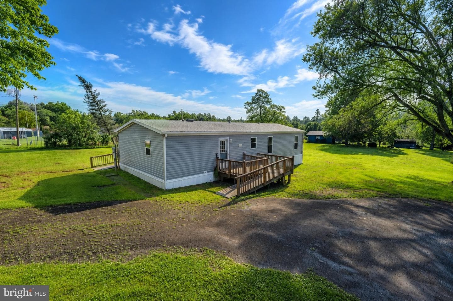 635 Dennett Road photo 49