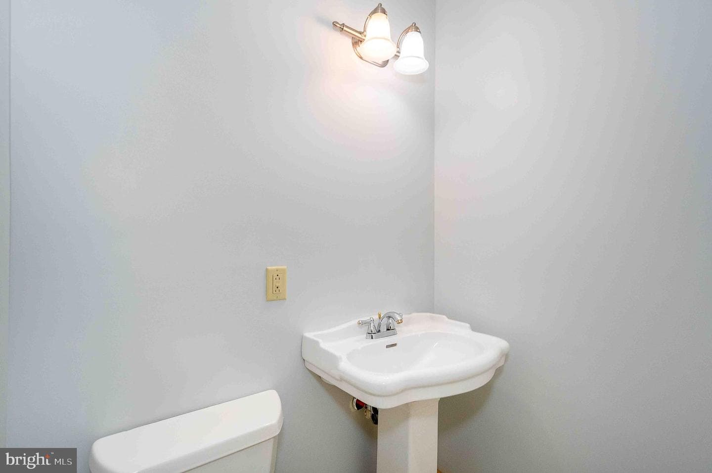251 Robinwood Drive photo 36