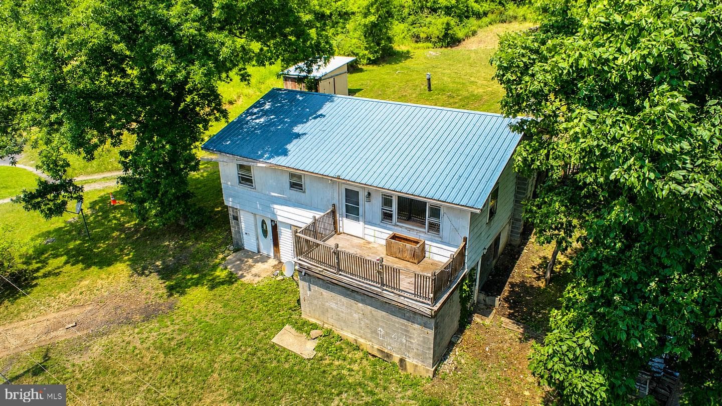 828 Lee Road photo 38