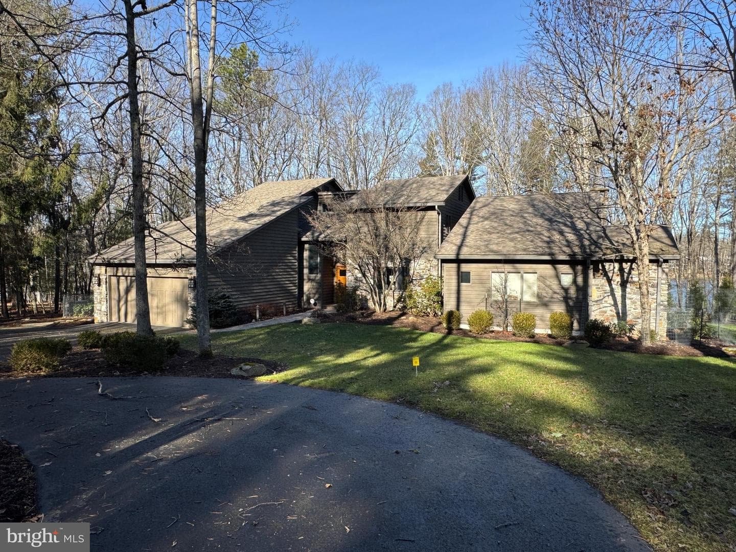 255 Thornberry Road photo 104