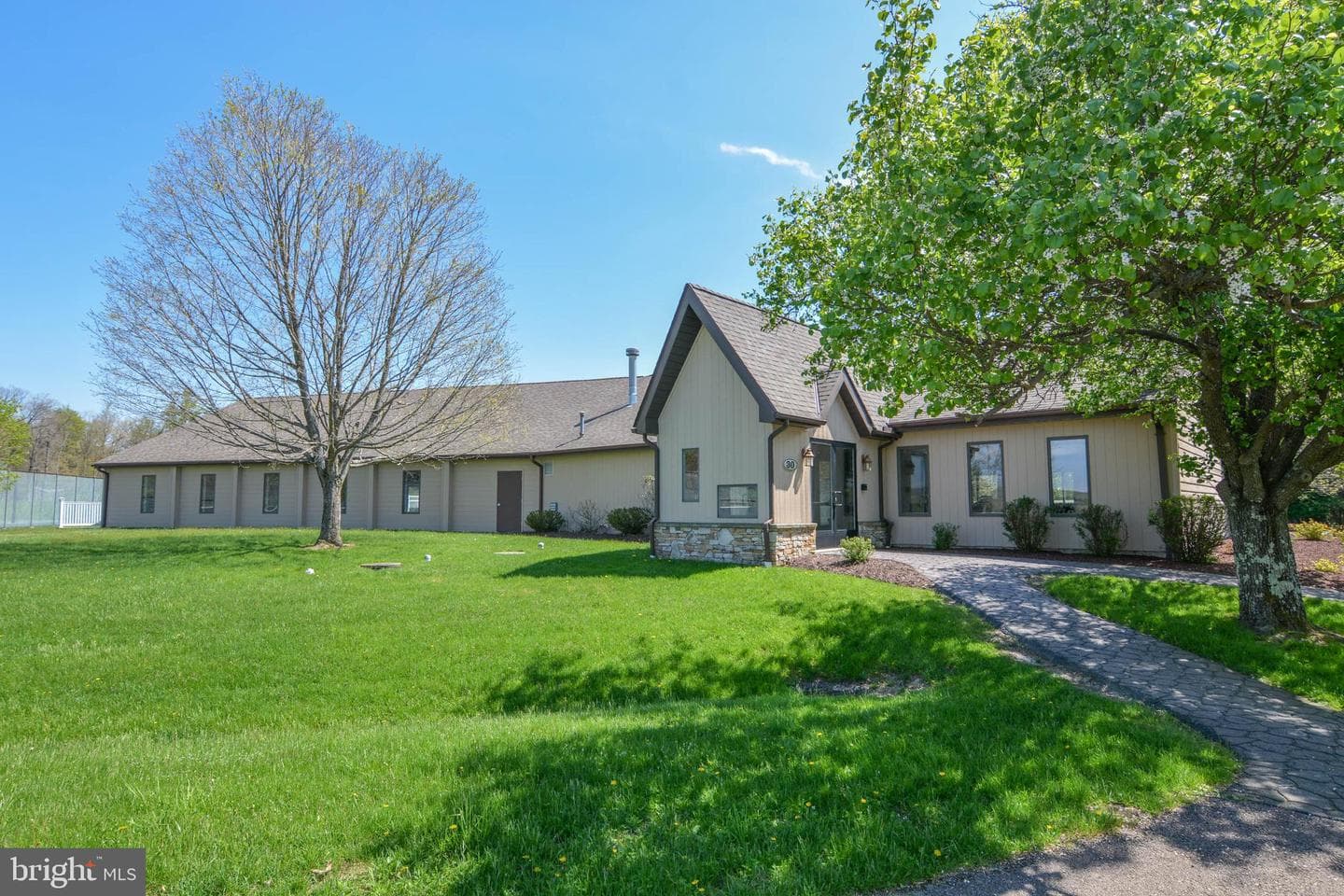 255 Thornberry Road photo 109