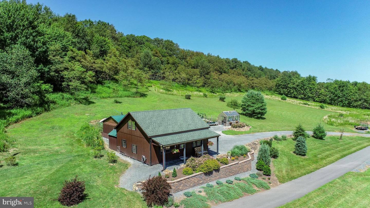 273 Daylily Lane photo 63