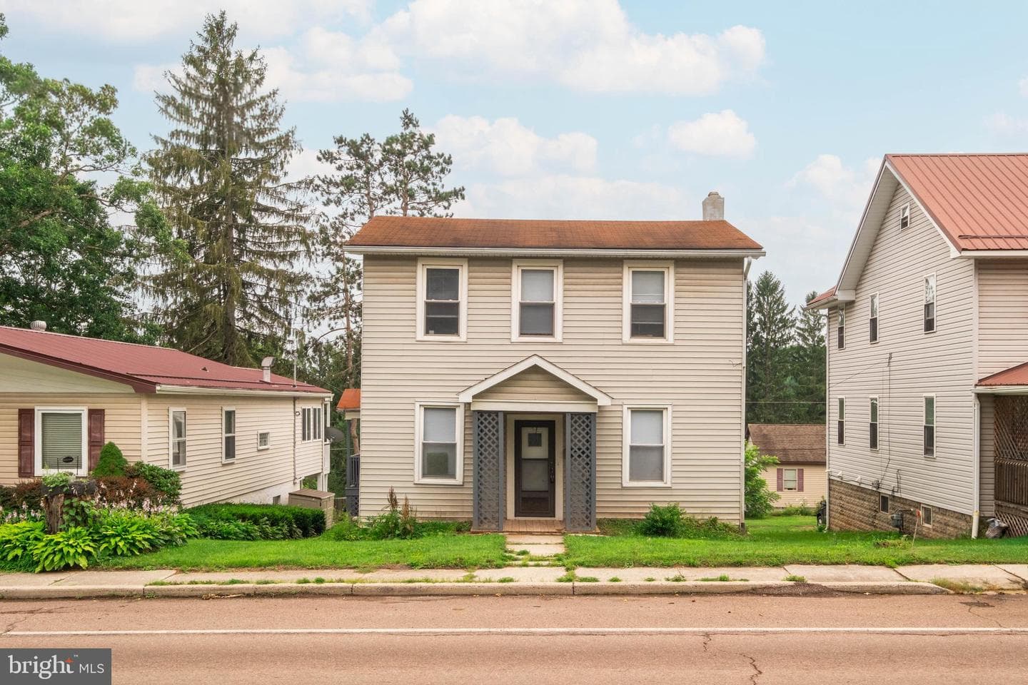 615 E Oak Street photo 1