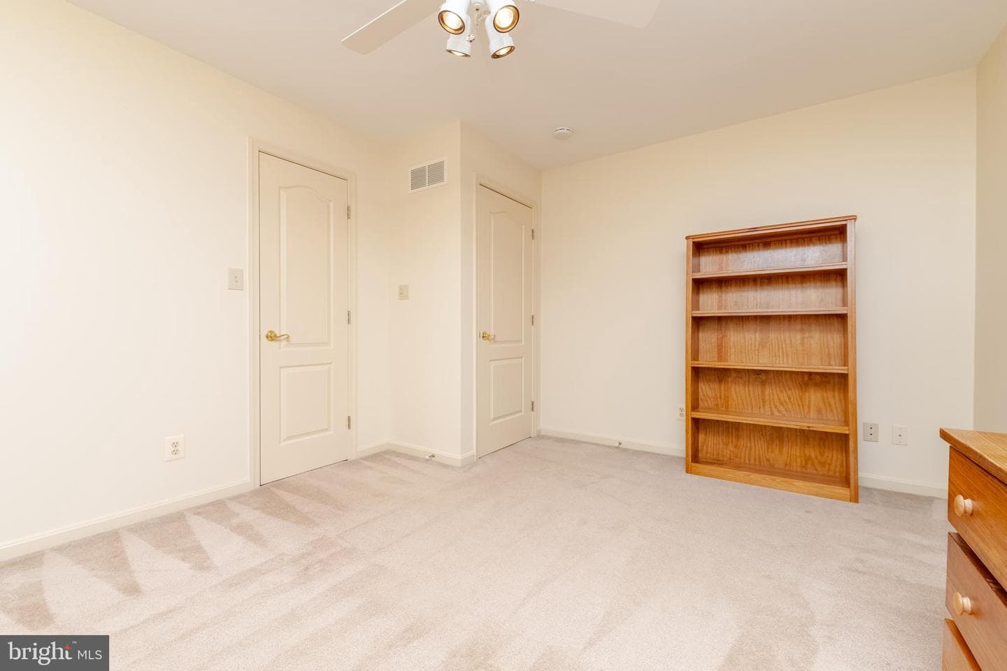 2303 Queensbury Drive photo 43