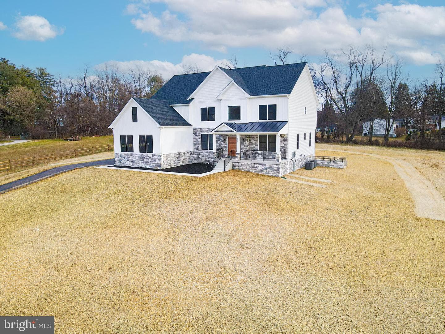 1913 E Churchville Road photo 3