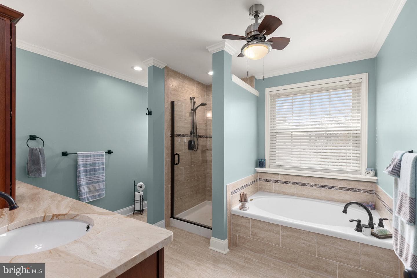 606 Portsmouth Court photo 19
