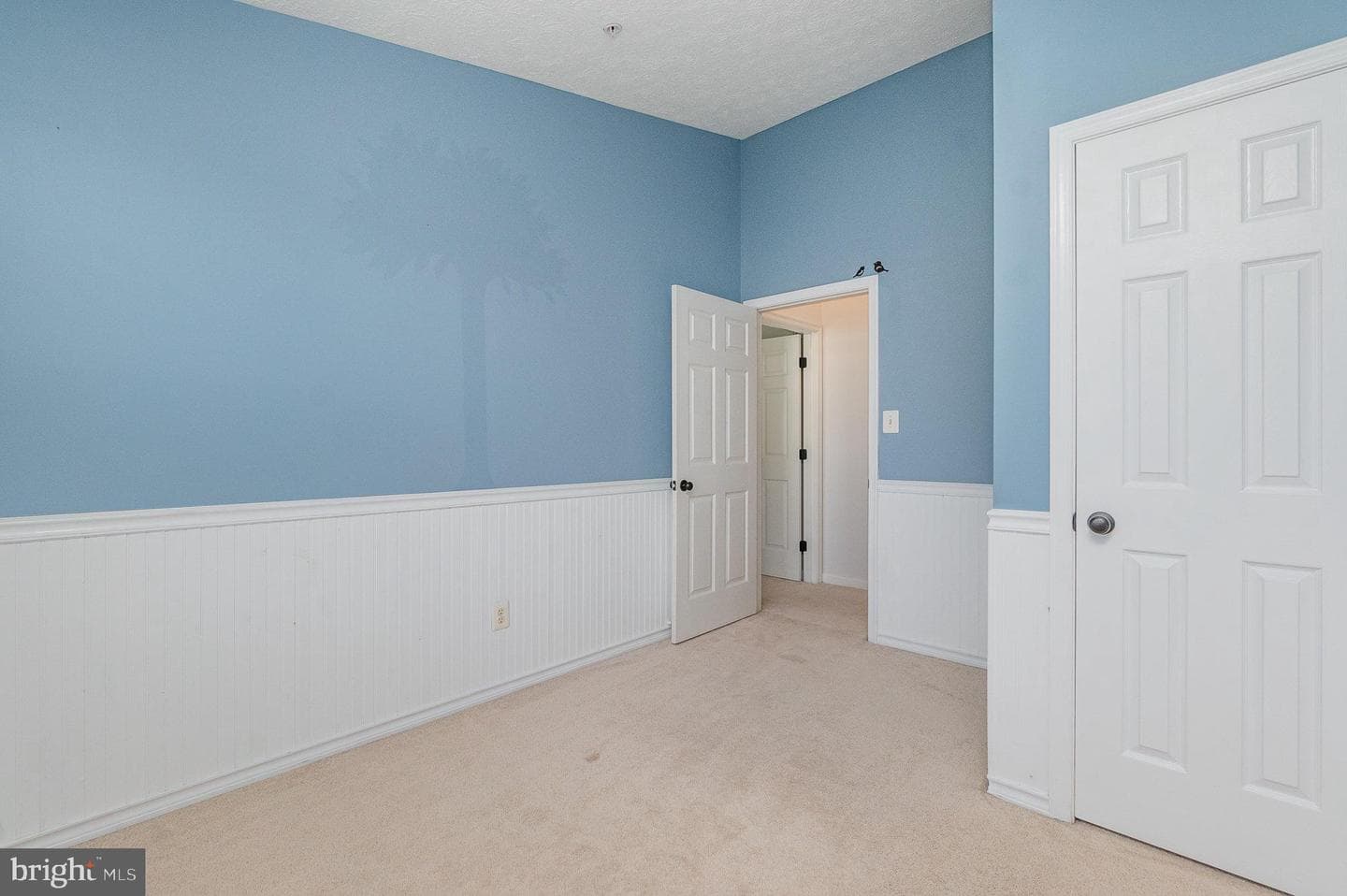 511 Green Valley Court photo 15