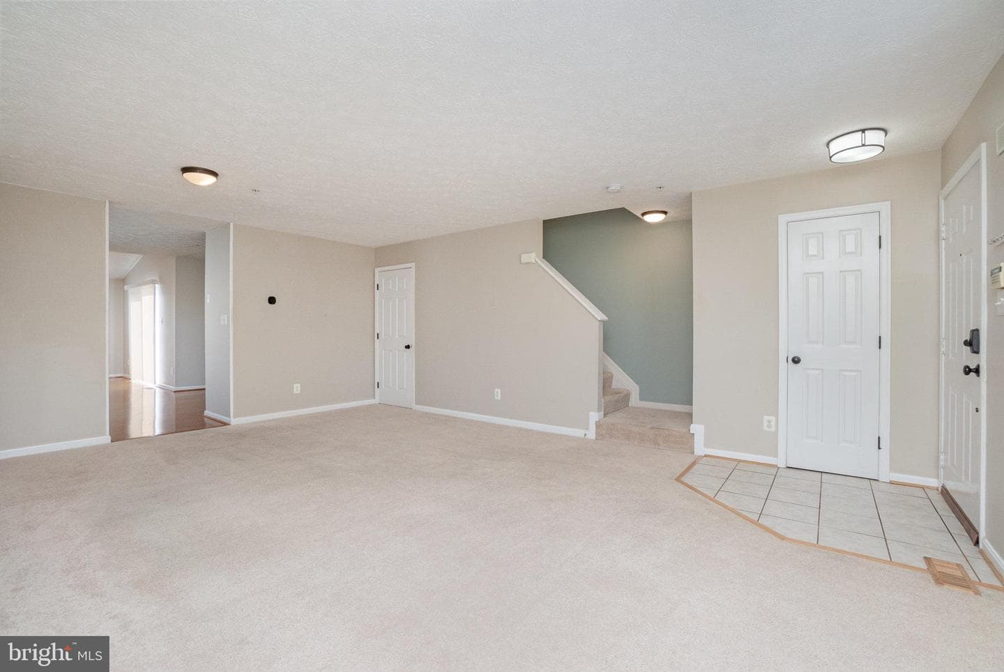 511 Green Valley Court photo 2