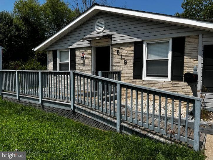 619 Aspen Lane photo 2