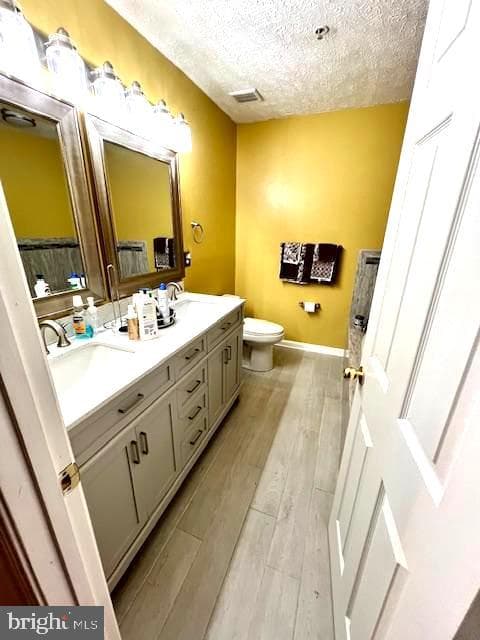 208 Merlin Drive photo 27