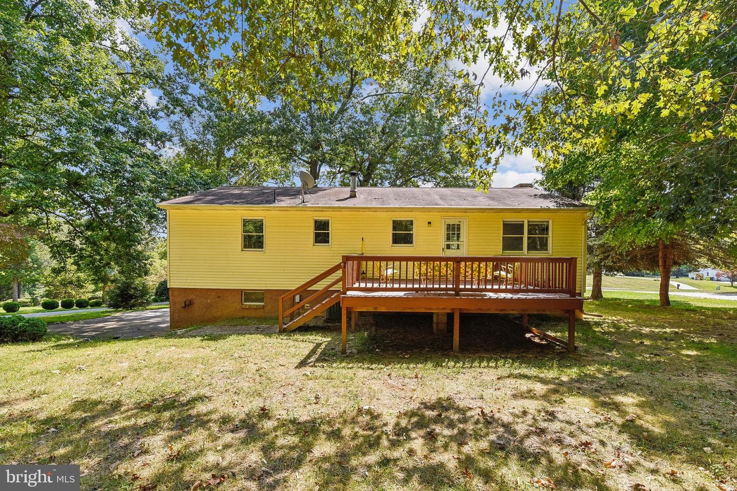 2728 Meadow Tree Drive photo 30