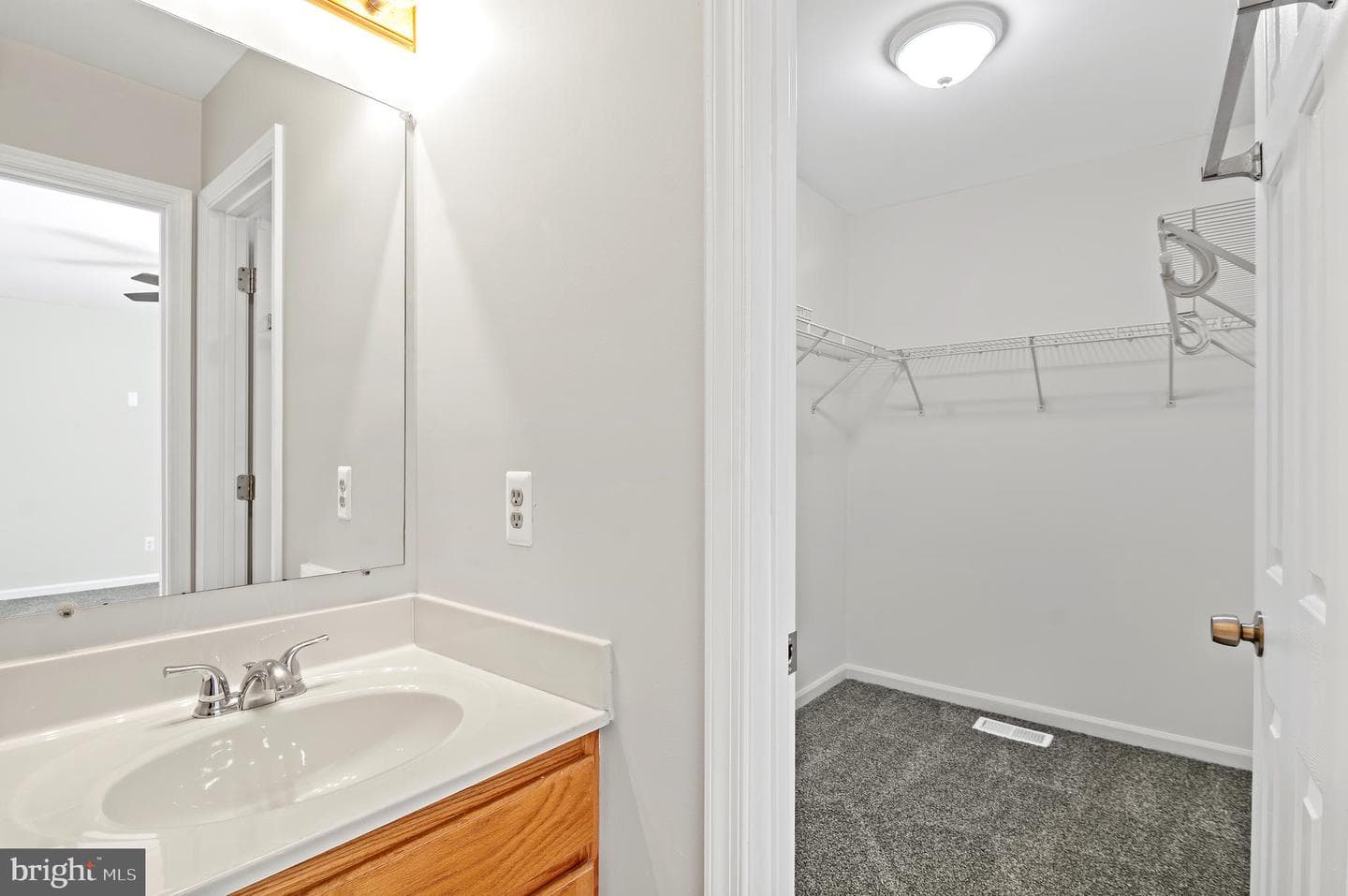 1322 Agora Place photo 17