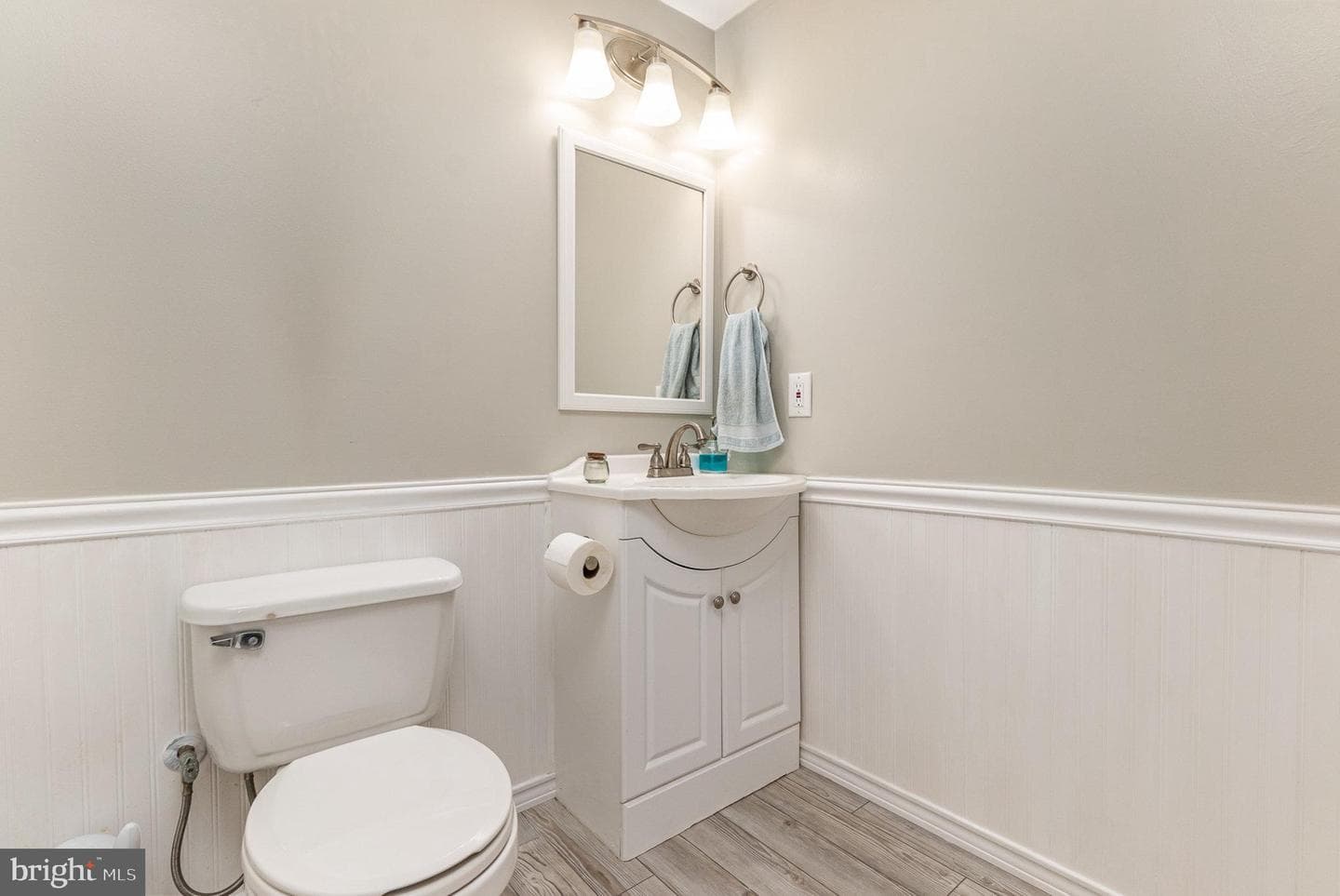 203 Ellerslie Court photo 19