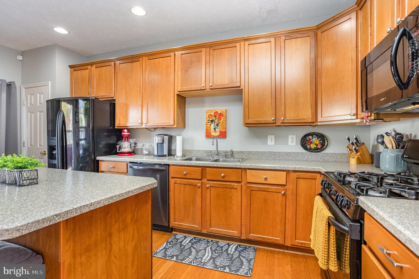323 Kestrel Drive photo 13