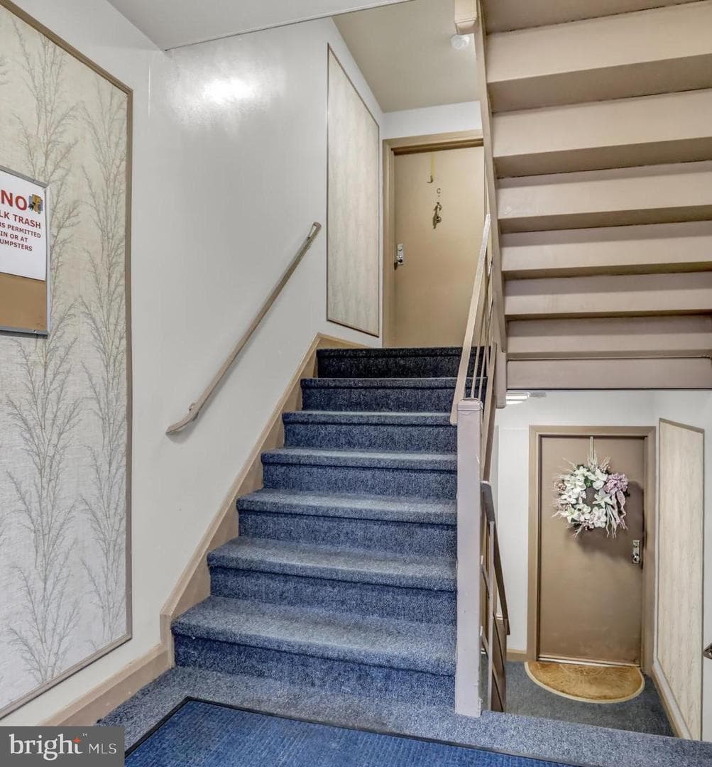 208 Crocker Drive #208-D photo 3