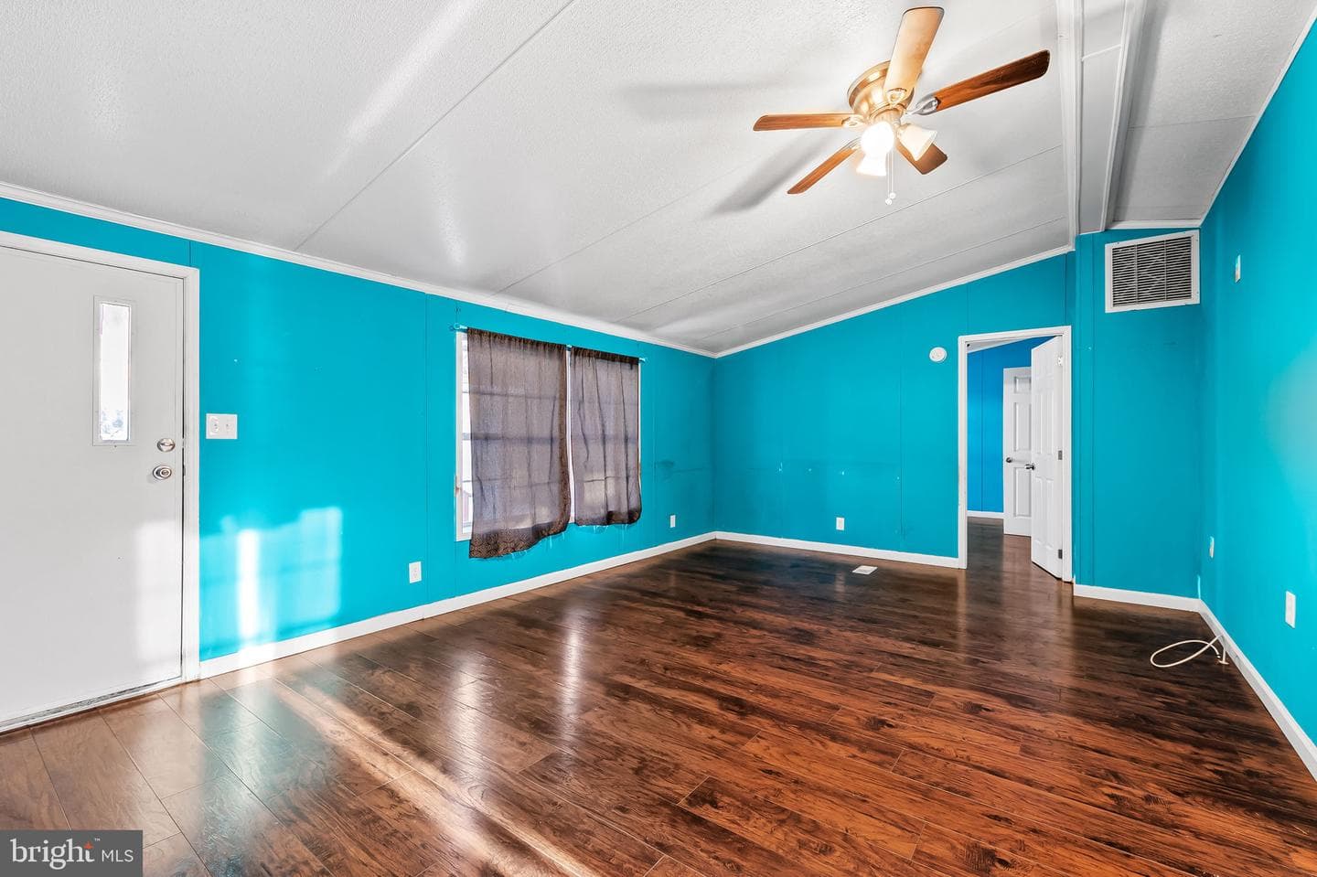 52 Lewis Drive photo 12