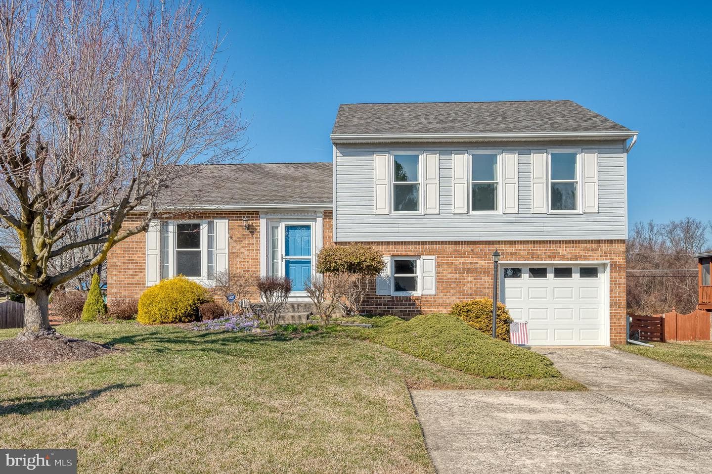 802 Eastridge Road photo 2