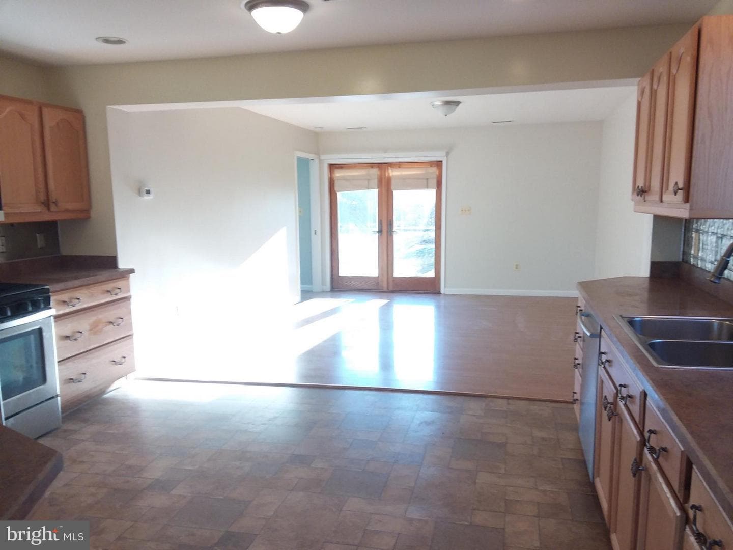 140 Bay Boulevard photo 7