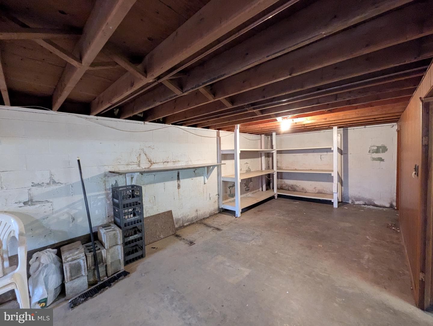 919 Luke Street photo 2