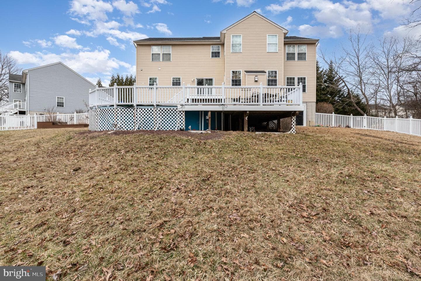 145 W Heather Road photo 42