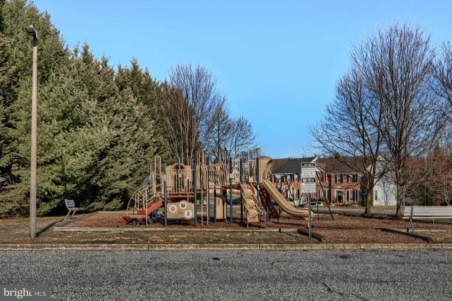 1813 Selvin Drive #301 photo 33
