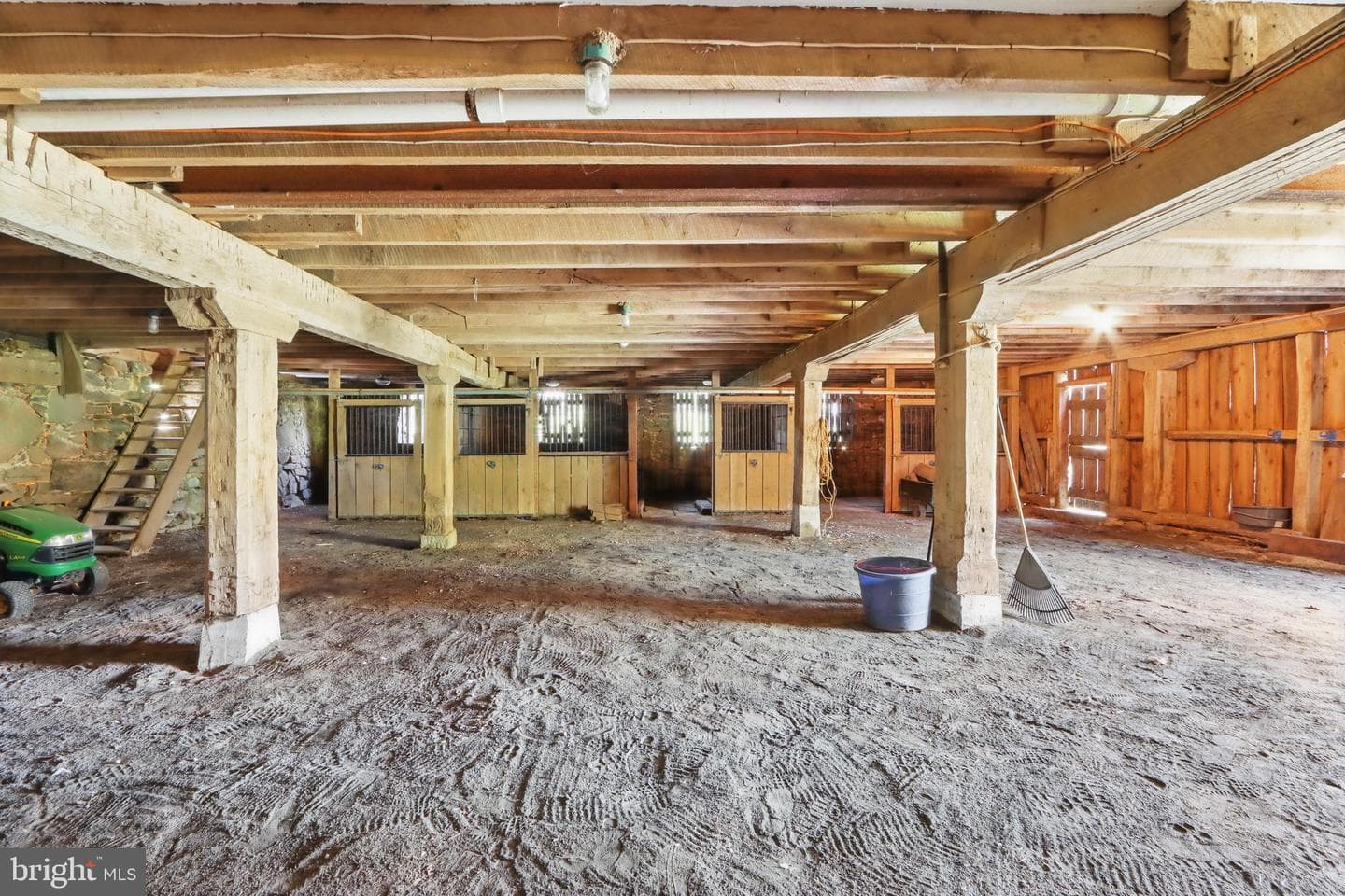 1599 Nobles Mill Court photo 39