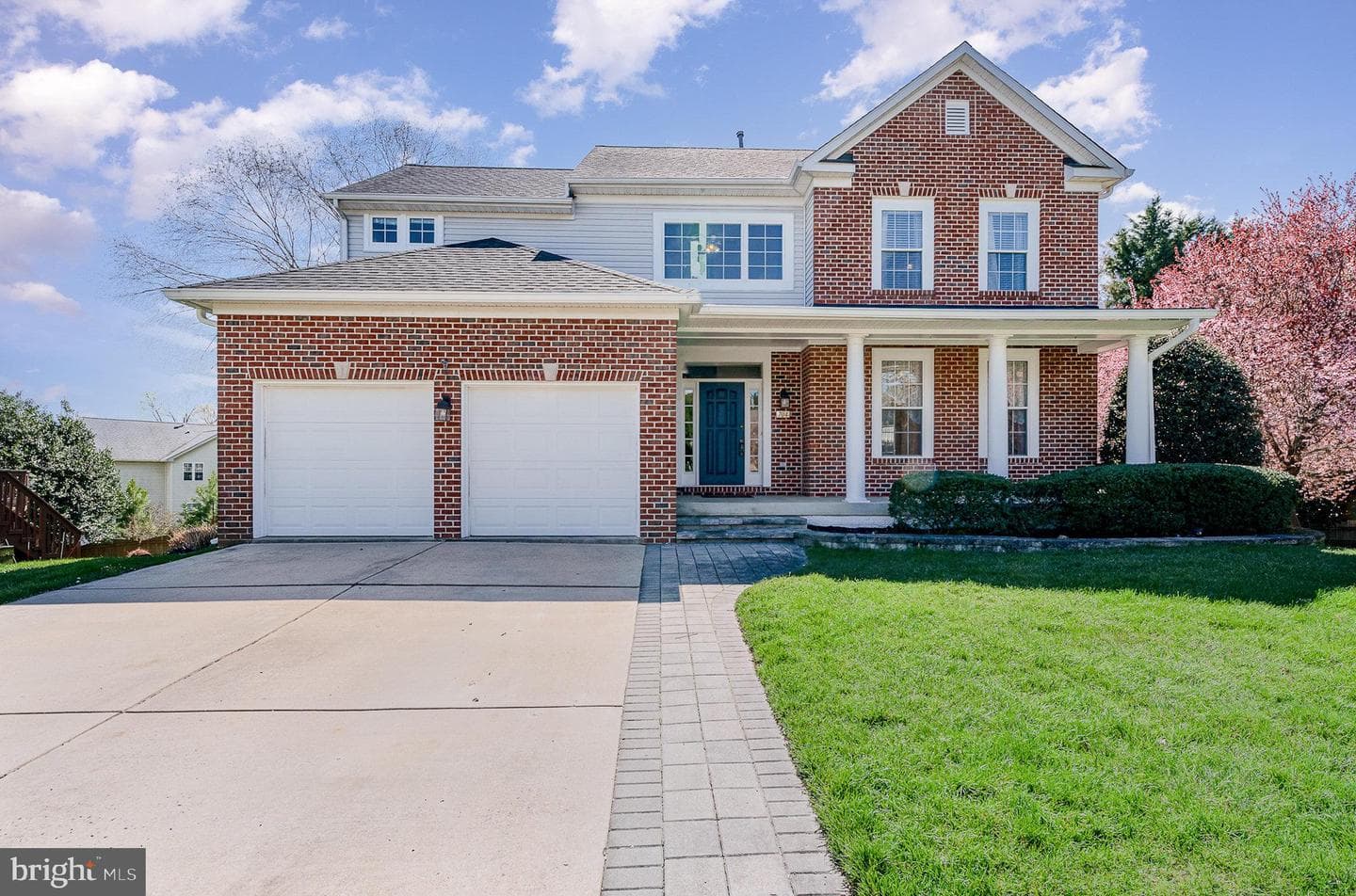 704 Greenglade Court photo 3
