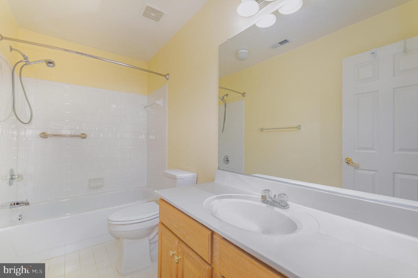 704 Greenglade Court photo 35