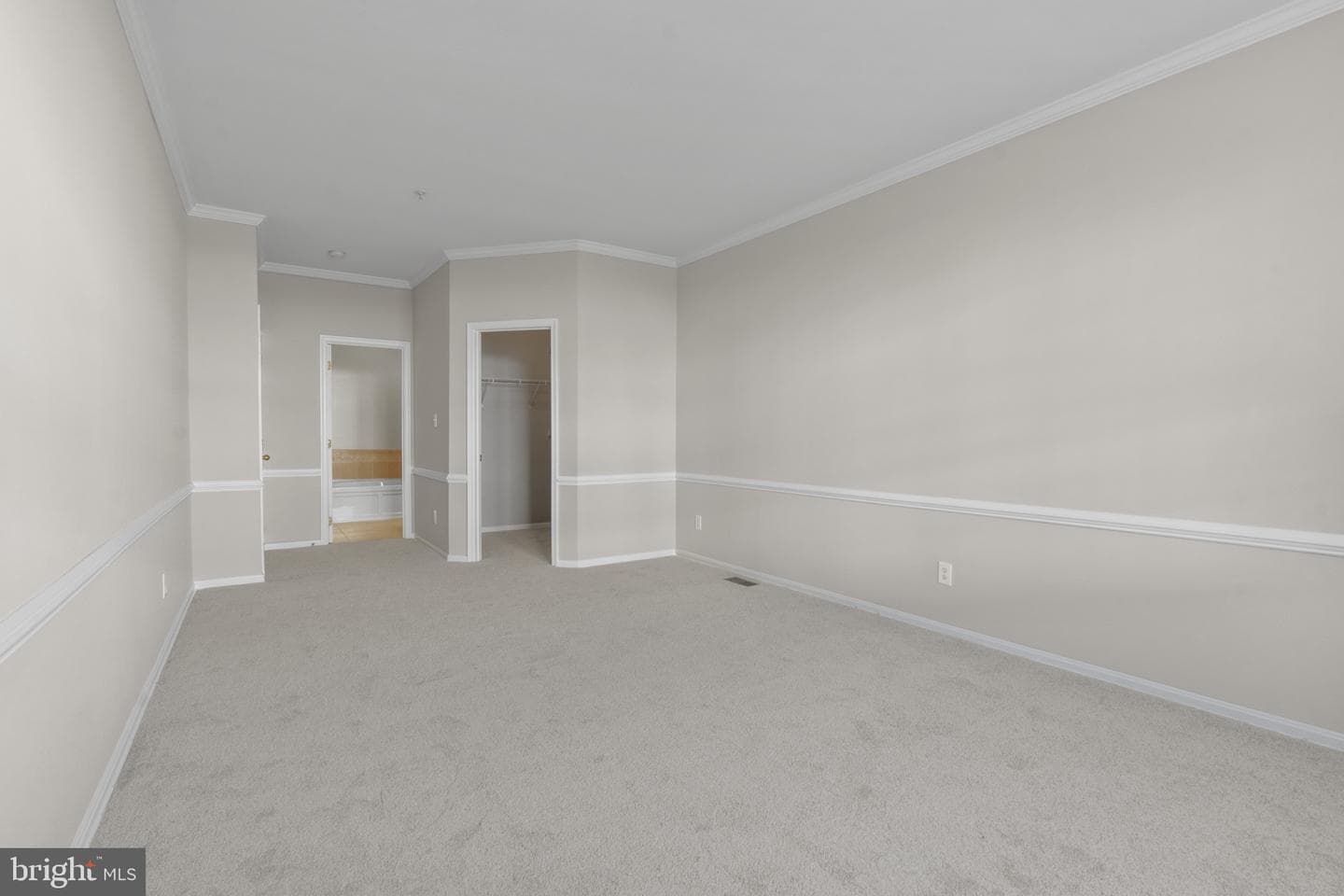 414 Granville Court photo 16